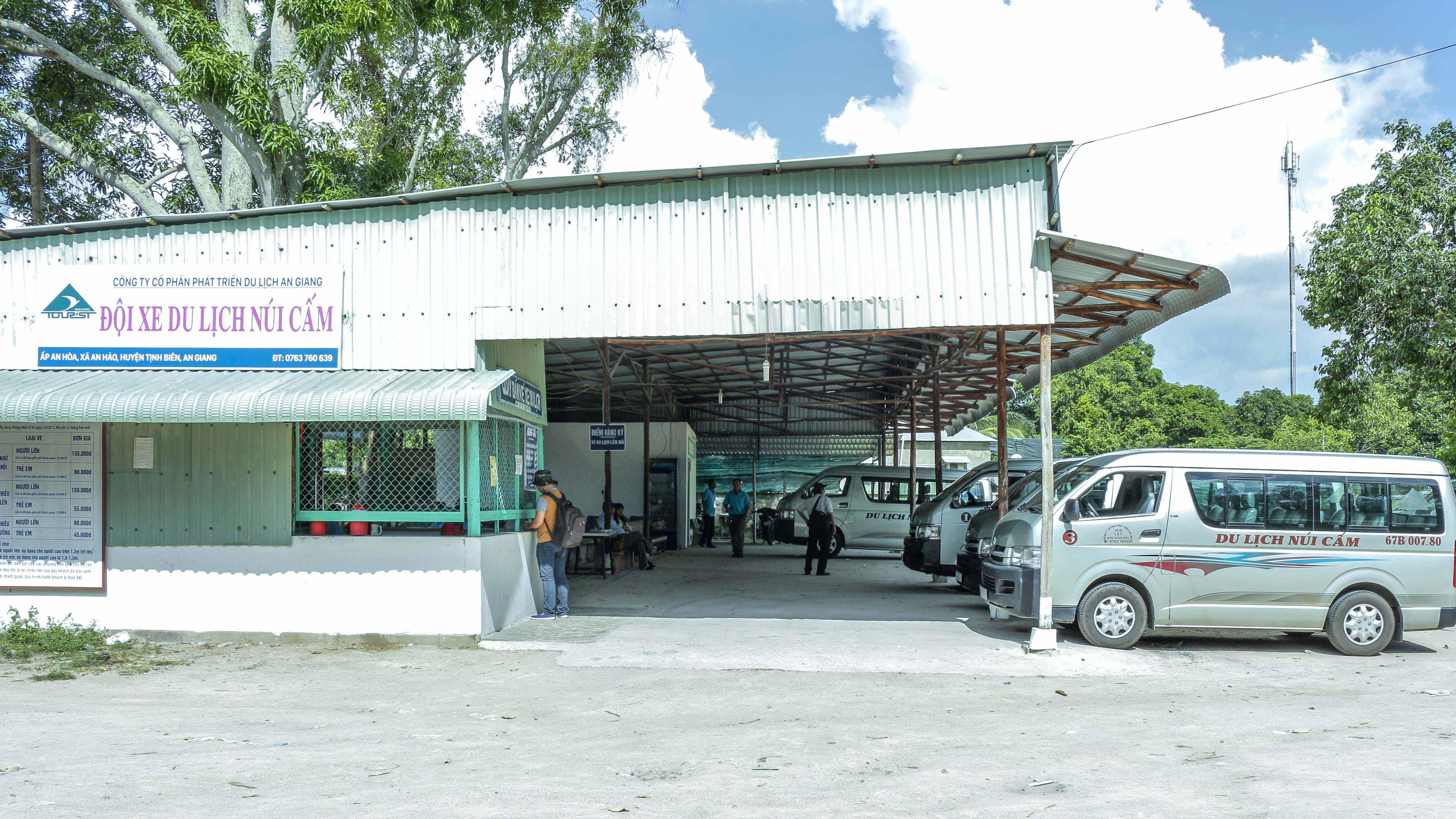 Những hình ảnh tuyệt đẹp trên “nóc nhà miền Tây” - Ảnh 2.