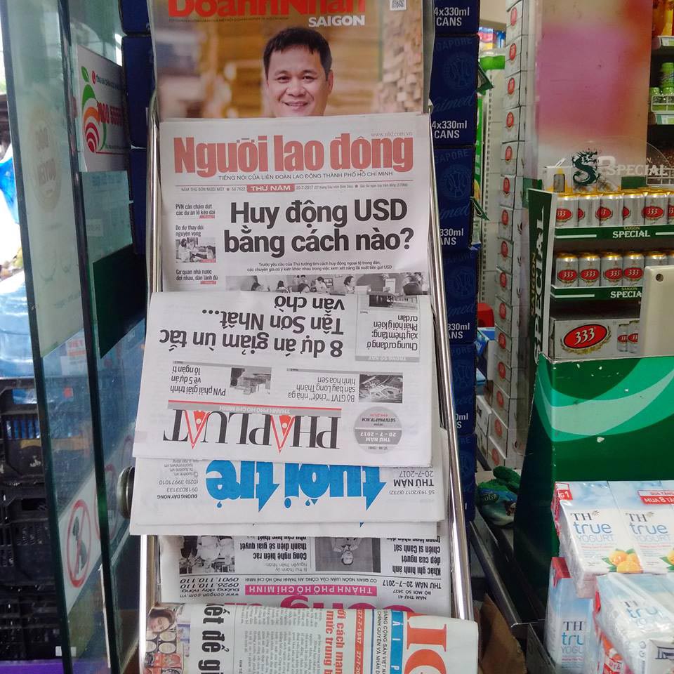 Báo Người Lao Động phát hành tại hệ thống Co.op Food - Ảnh 1.