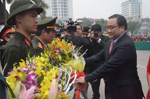 3.500 thanh niên thủ đô lên đường nhập ngũ