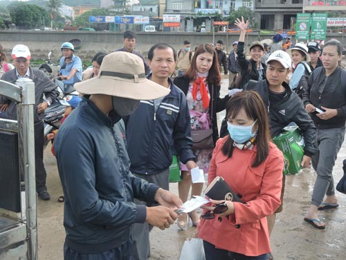 Hơn 300 du khách mắc kẹt ở đảo Lý Sơn
