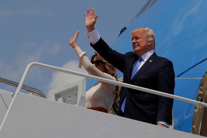 Thách thức chờ ông Trump ở nước ngoài