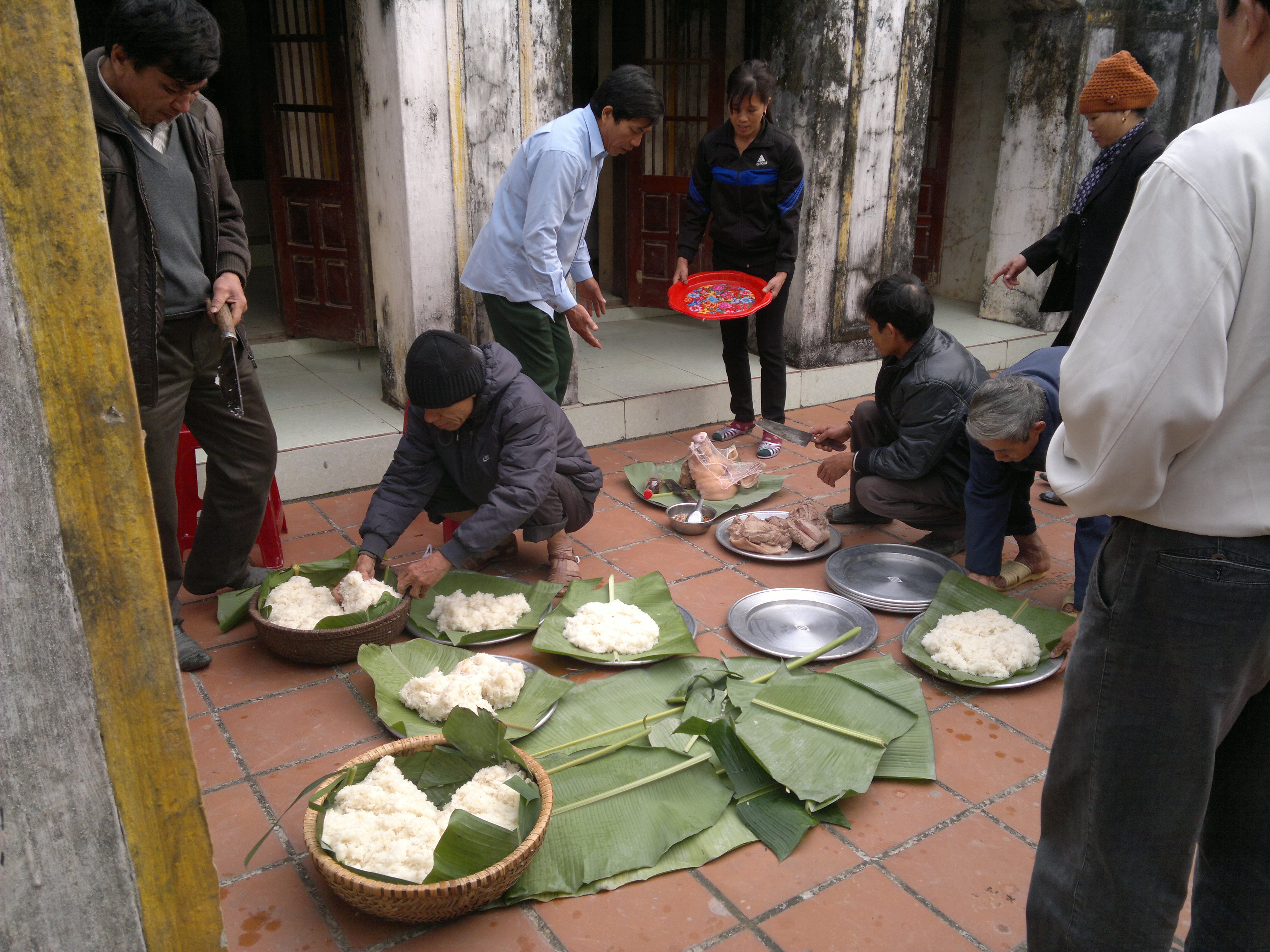 Lại bàn về chuyện ăn Tết