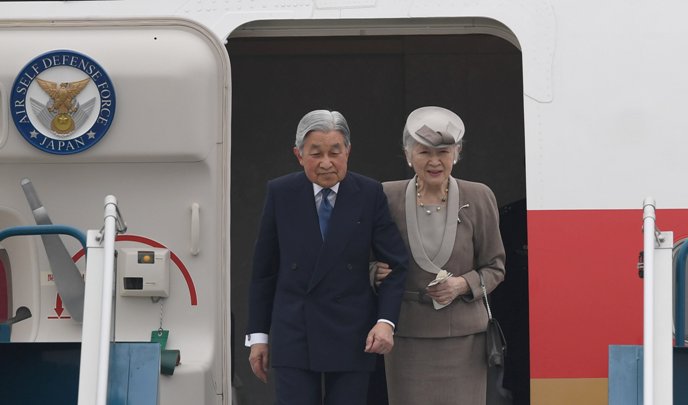 Nh&agrave; vua v&agrave; Ho&agrave;ng hậu Nhật Bản tới Việt Nam - Ảnh: Reuters