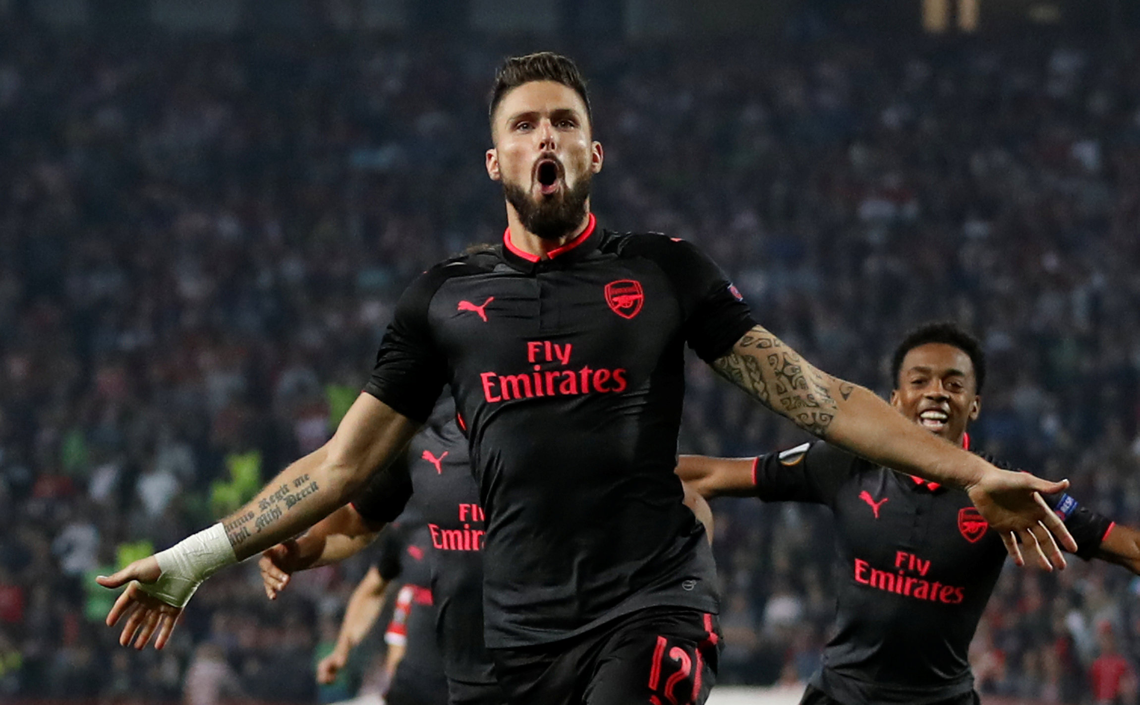 "Pháo thủ" Arsenal quên cách nhả đạn