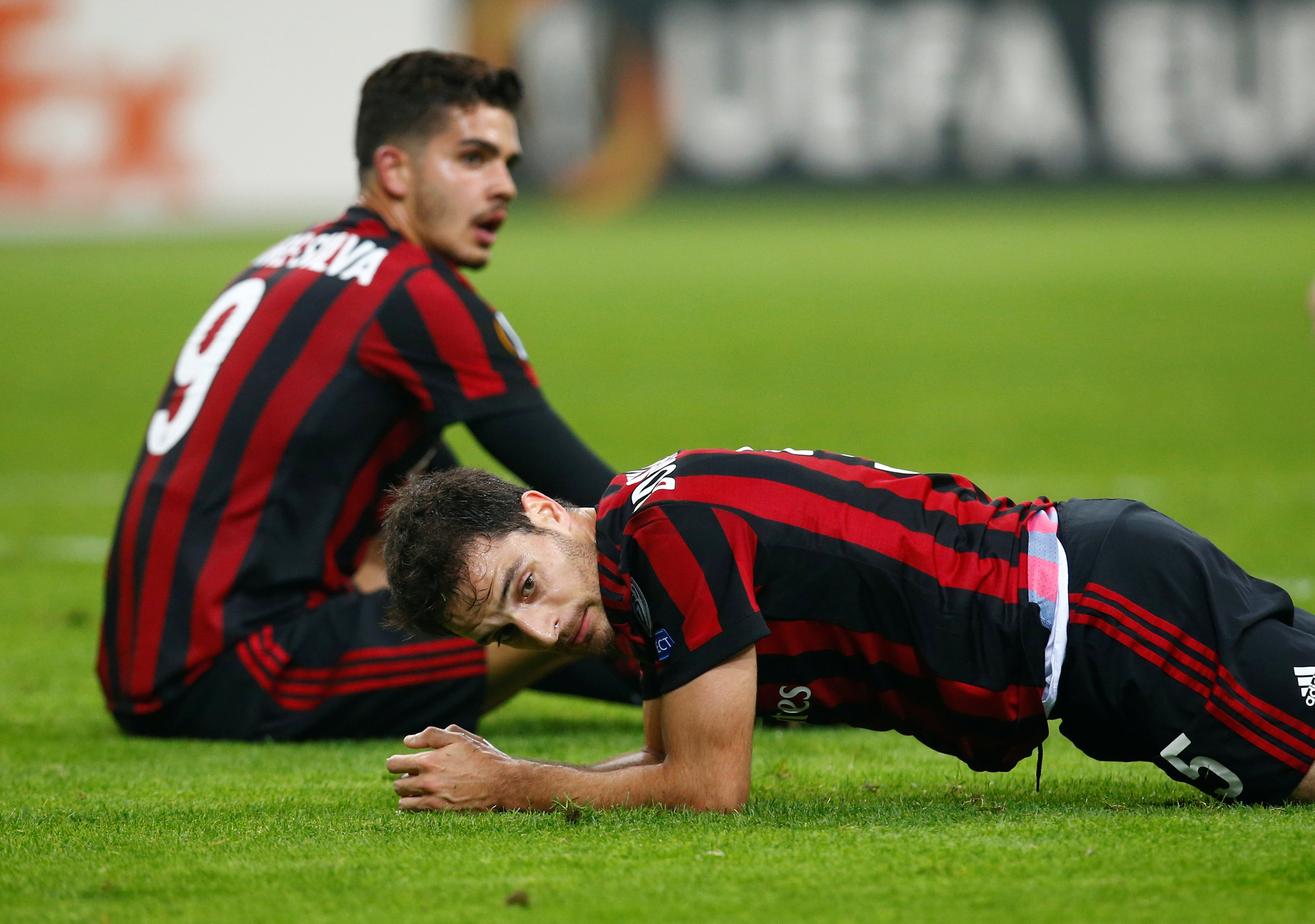 AC Milan khủng hoảng thật sự