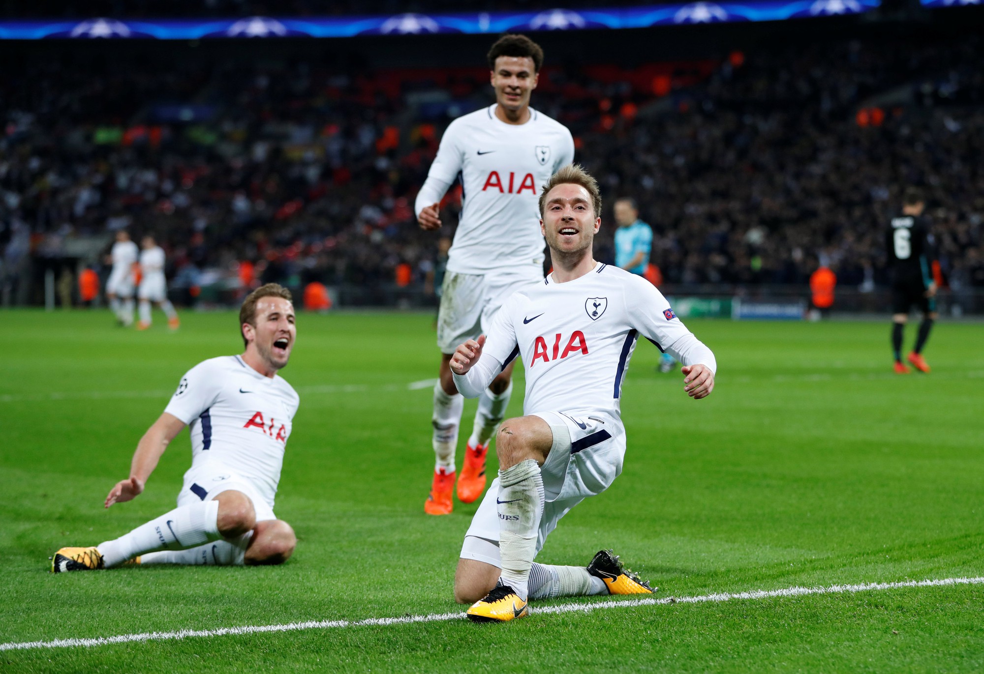 Real Madrid thua đậm, Zidane thán phục Tottenham