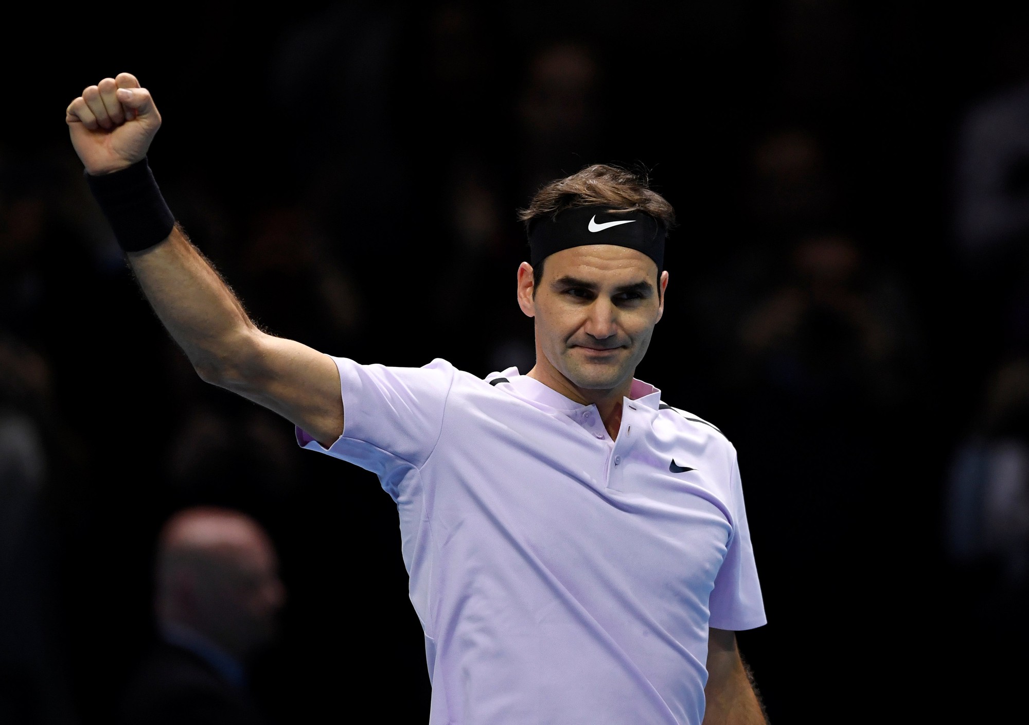 Khởi đầu suôn sẻ, Federer chinh phục Jack Sock