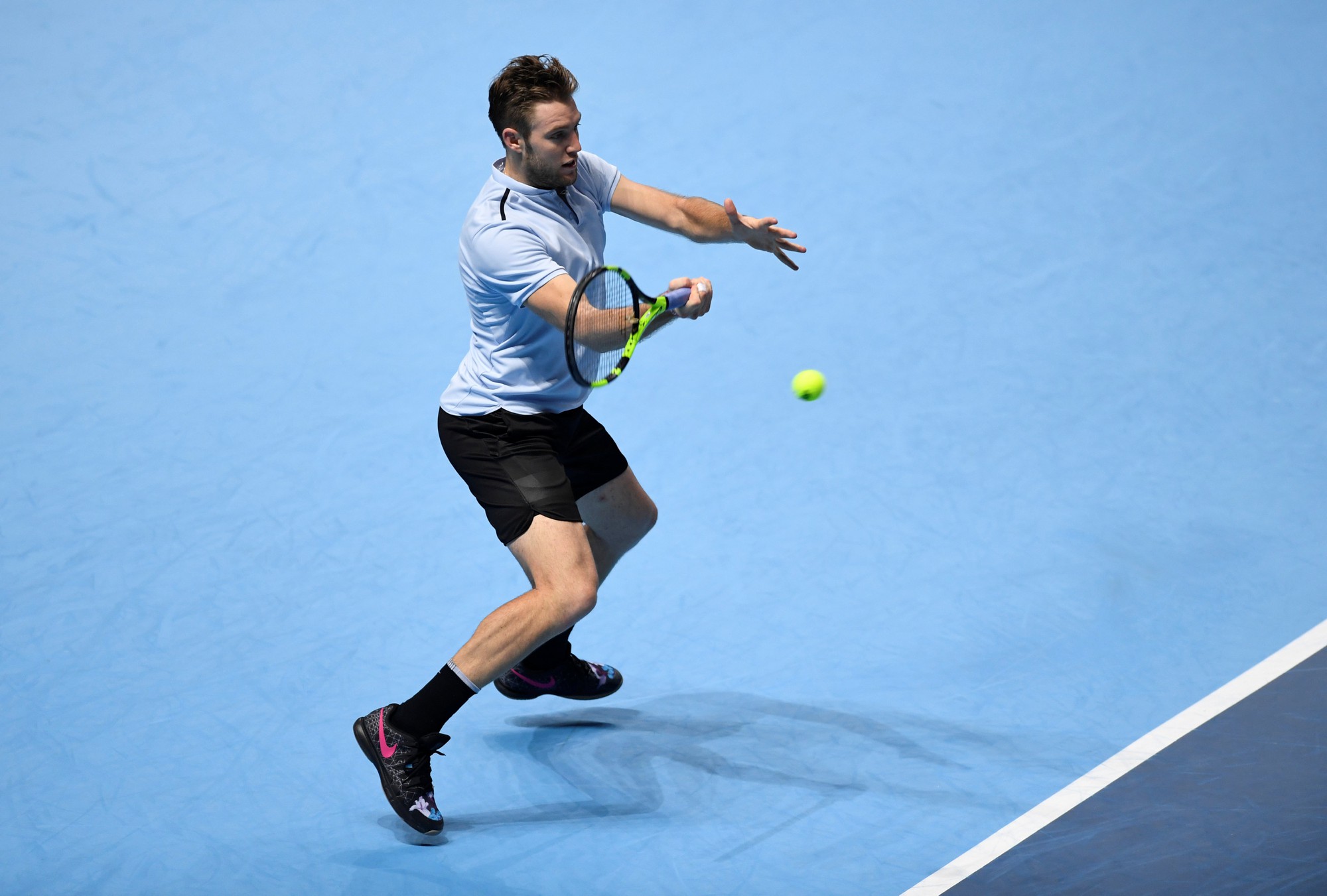 Thắng sốc hạng 3 thế giới, Jack Sock giành vé vào bán kết - Ảnh 1.