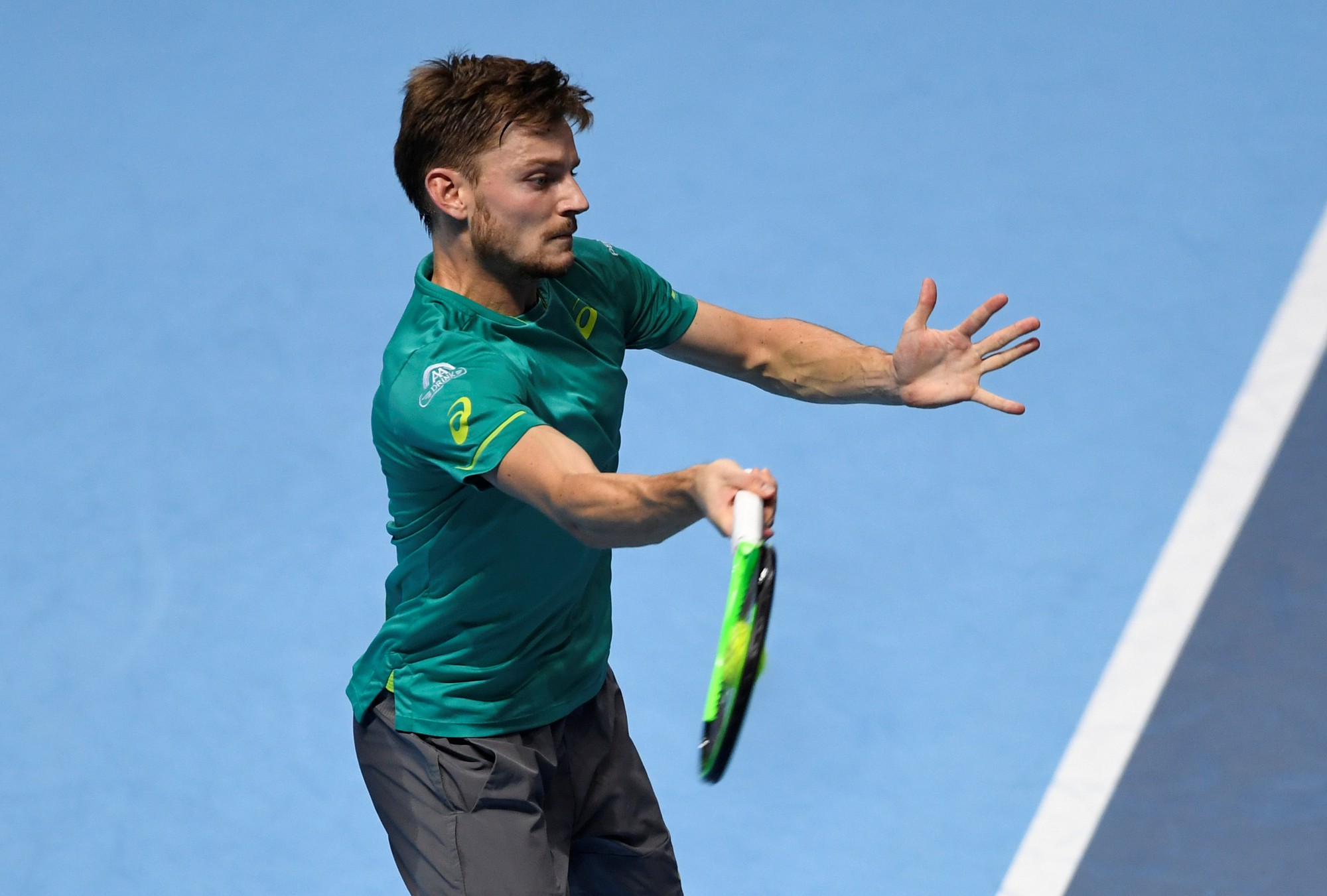 Goffin bế tắc t&igrave;m phương &aacute;n đ&aacute;nh bại Federer - Ảnh 1.