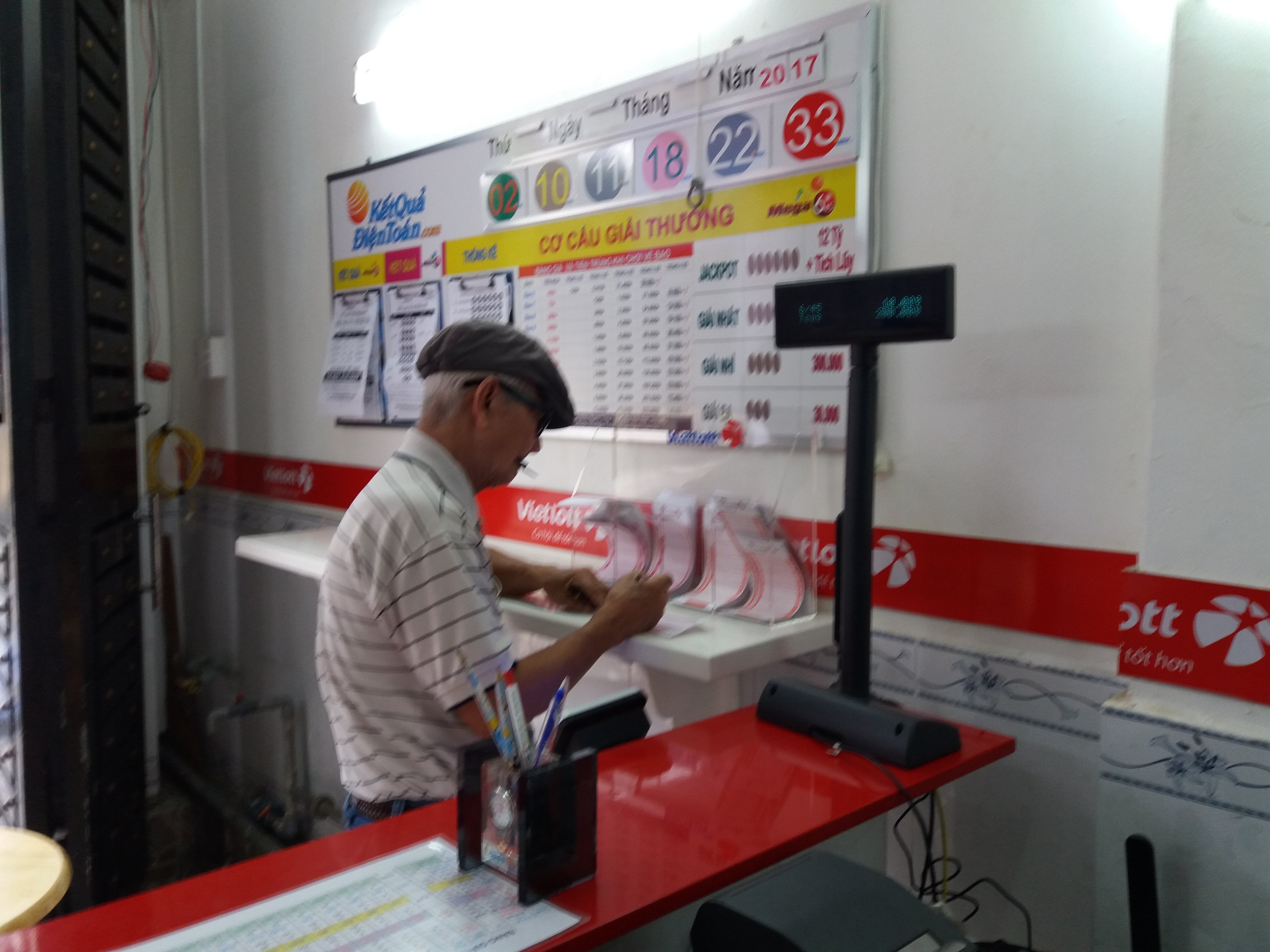 Vé Vietlott trúng gần 100 tỉ đồng được bán ở Bến Tre