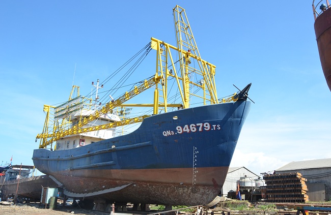 Tòa buộc công ty đóng tàu bồi thường tiền tỉ cho ngư dân - Ảnh 2.