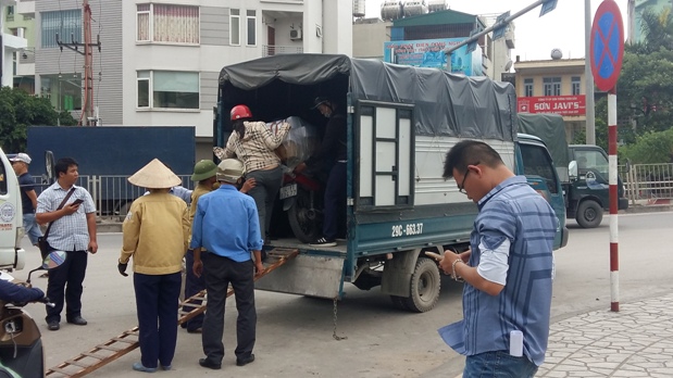 B&atilde;o số 10 quật đổ ăng-ten truyền h&igrave;nh-ph&aacute;t thanh cao 100 m - Ảnh 28.