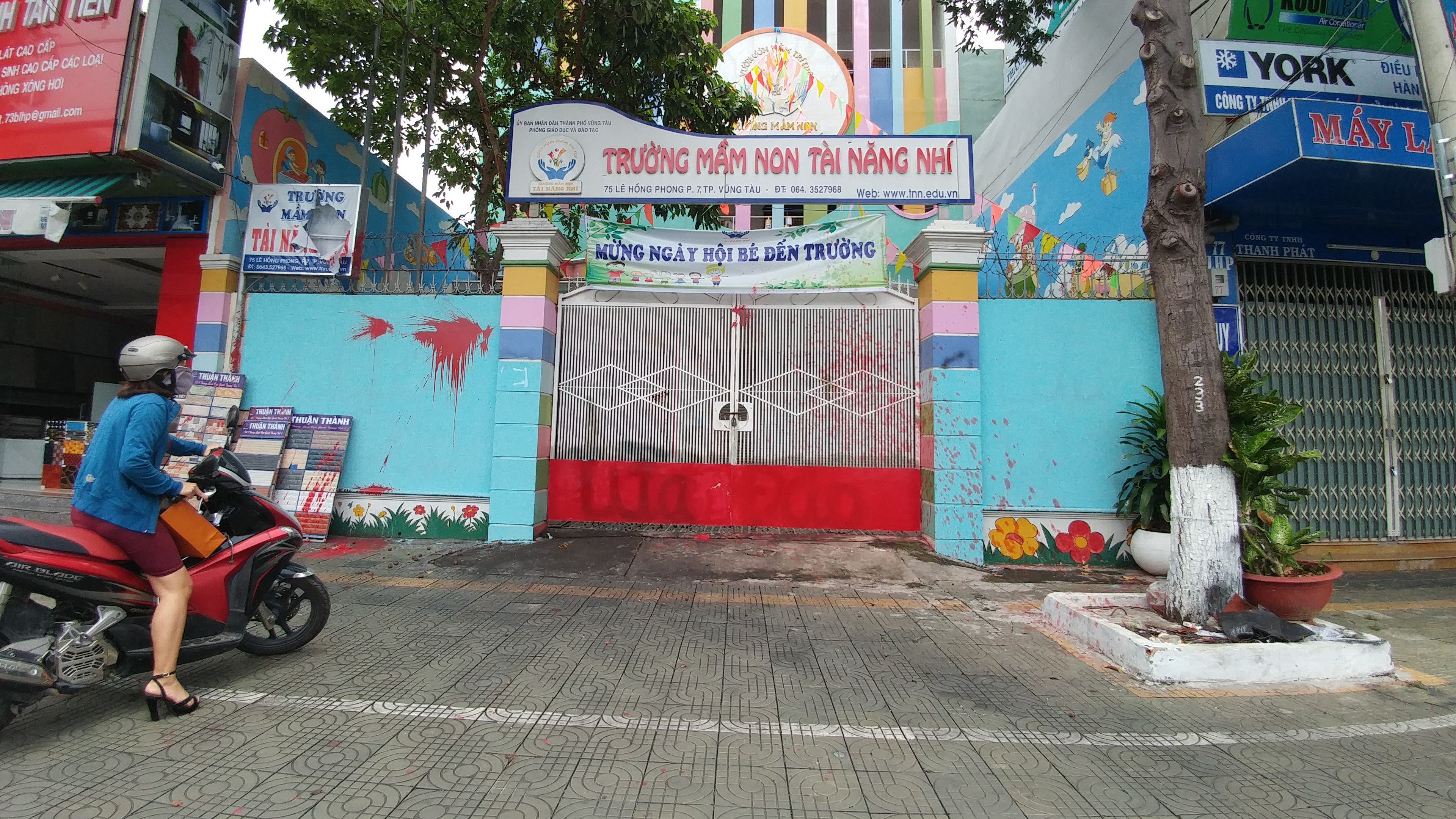 Hiệu trưởng trường mầm non bị tố "ôm" tiền của phụ huynh