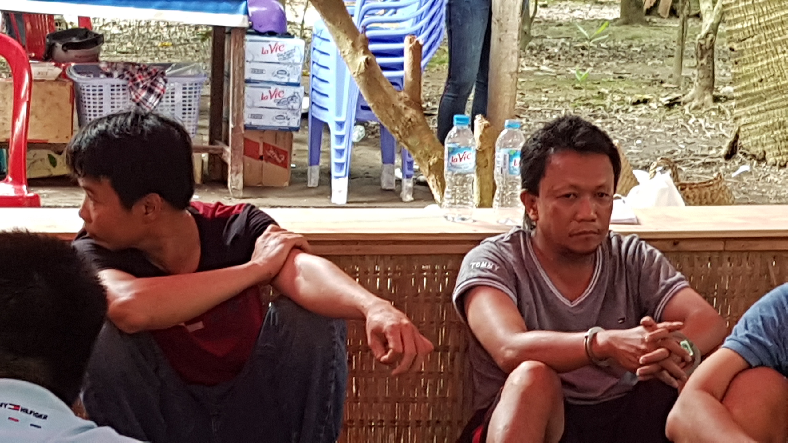 Đ&aacute;nh sập trường g&agrave; lớn ở TP Mỹ Tho - Ảnh 1.