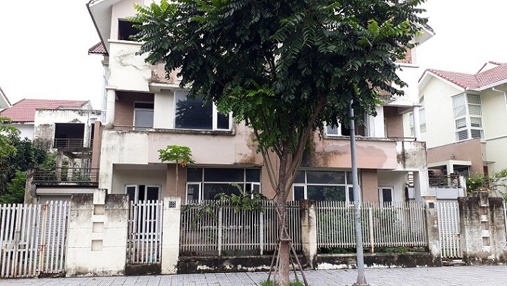 'Chuyện tình ri đô' trong căn biệt thự bỏ hoang