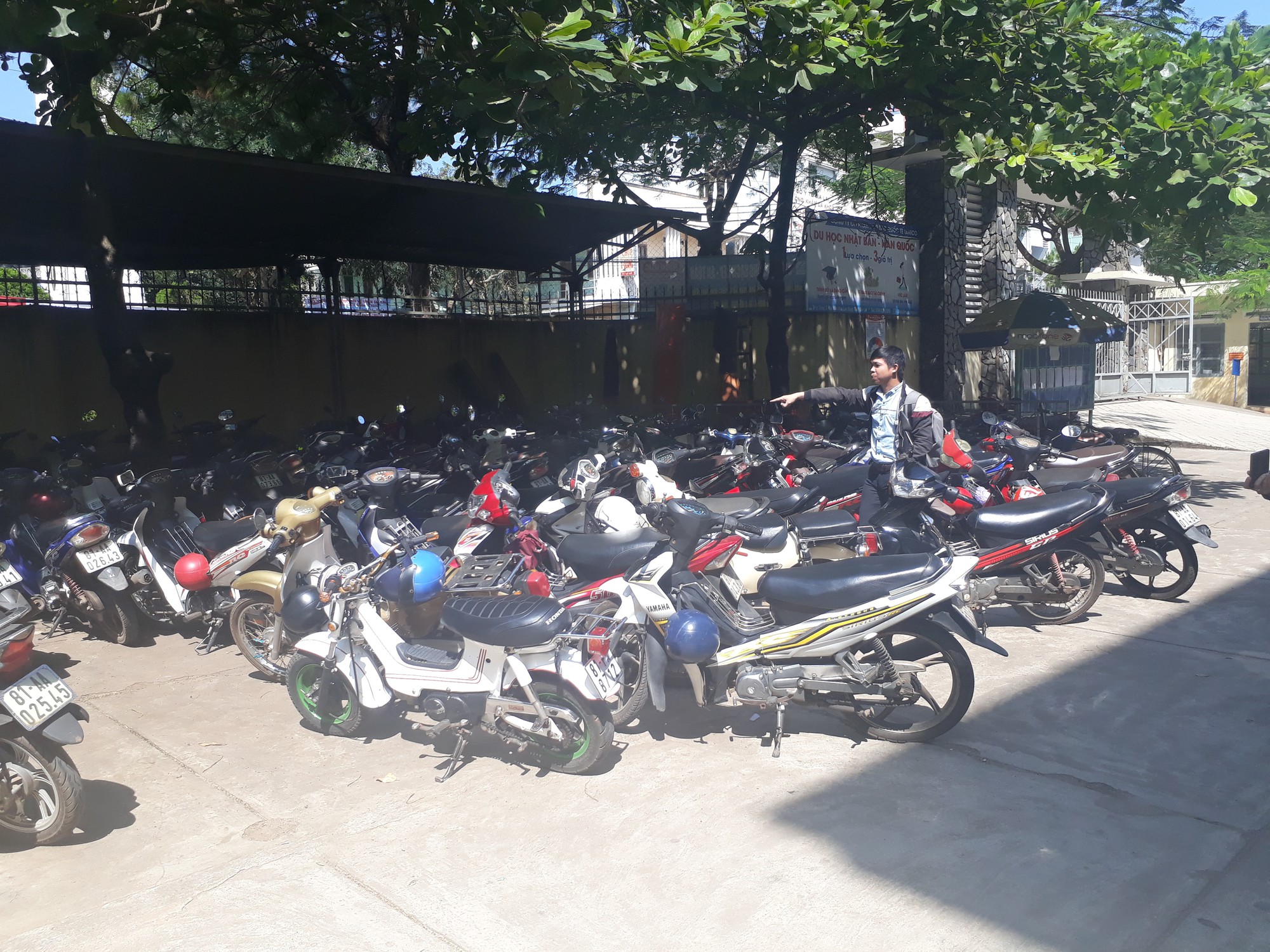 Gia Lai: Tăng phí giữ xe học sinh chóng mặt