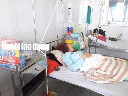 Khuyên cấp dưới nhưng chính bí thư lại bị tố quan hệ ngoài luồng