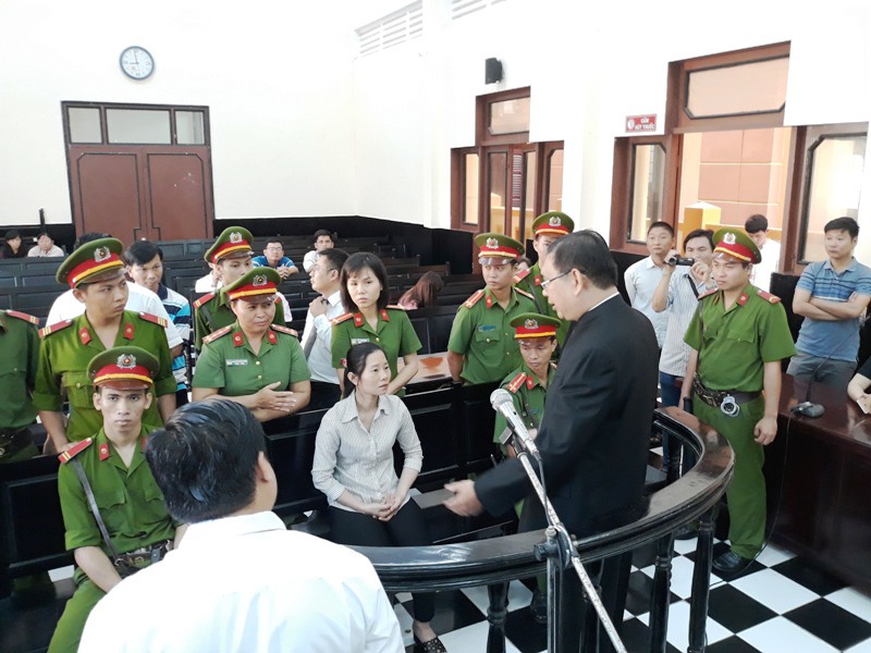 Hoãn phiên tòa lạ ở Tiền Giang! - Ảnh 1.