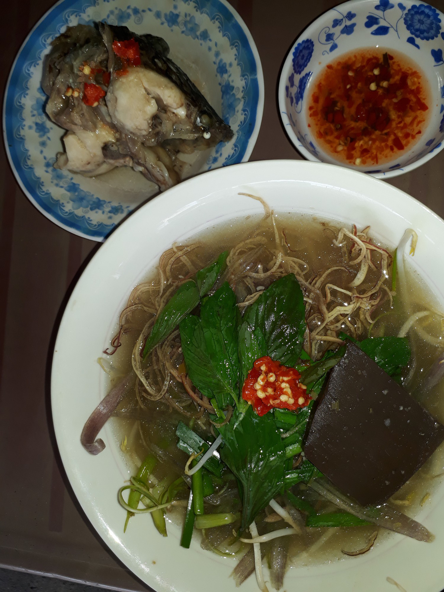 Xuy&ecirc;n S&agrave;i G&ograve;n ăn cho được b&uacute;n nước l&egrave;o Tr&agrave; Vinh - Ảnh 6.
