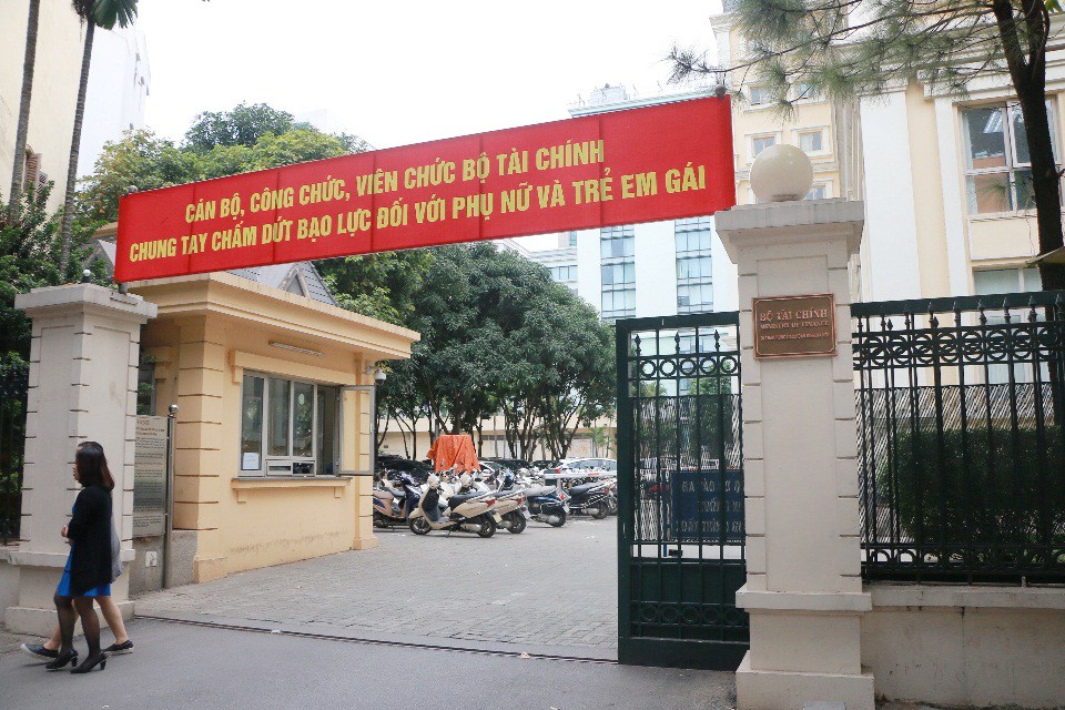 Bộ Tài chính có 906 cán bộ cấp cục, vụ