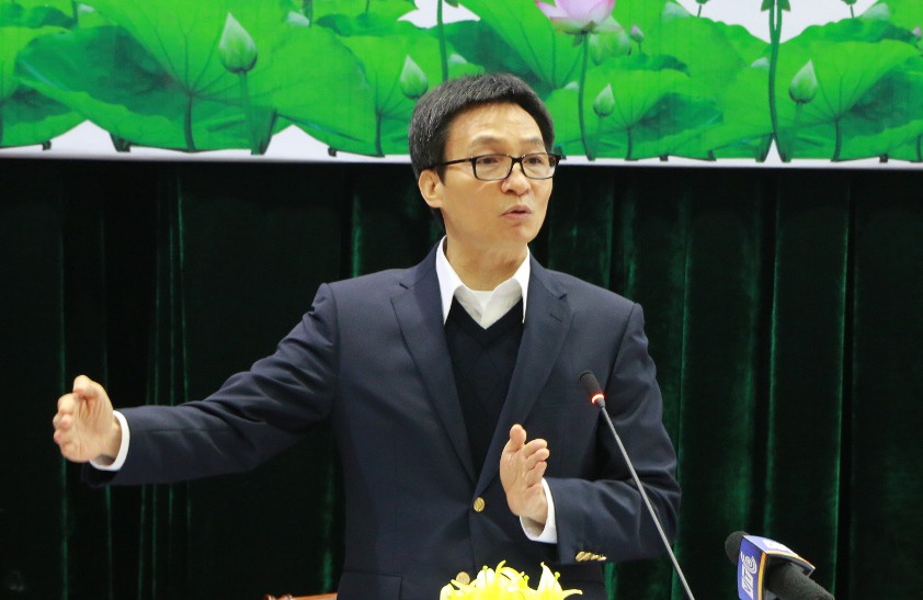 Phó Thủ tướng trăn trở "yêu bóng đá, sao bóng đá chưa phát triển?"