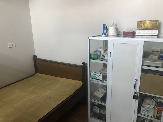 Trẻ sùi mào gà sau cắt bao quy đầu: Y sĩ không biết bệnh từ đâu ra - Ảnh 2.