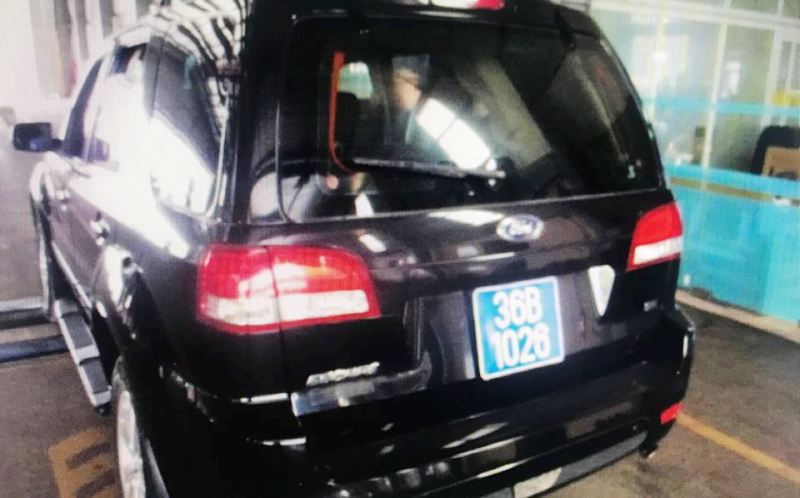 Xe biển xanh lao v&agrave;o chợ, 1 người chết, 3 người bị thương - Ảnh 3.