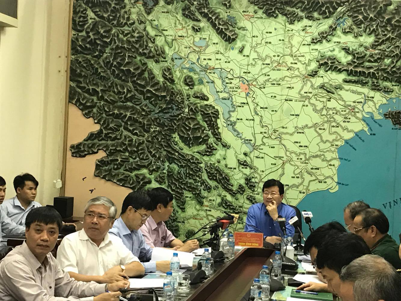 Chìm tàu 4.700 tấn, 13 thuyền viên mất tích: 1 người đã tử vong - Ảnh 1.