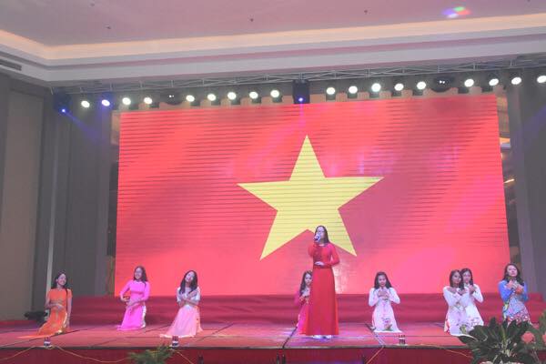 100 bạn trẻ Việt kiều về Đồng bằng s&ocirc;ng Cửu Long dự trại h&egrave; - Ảnh 16.