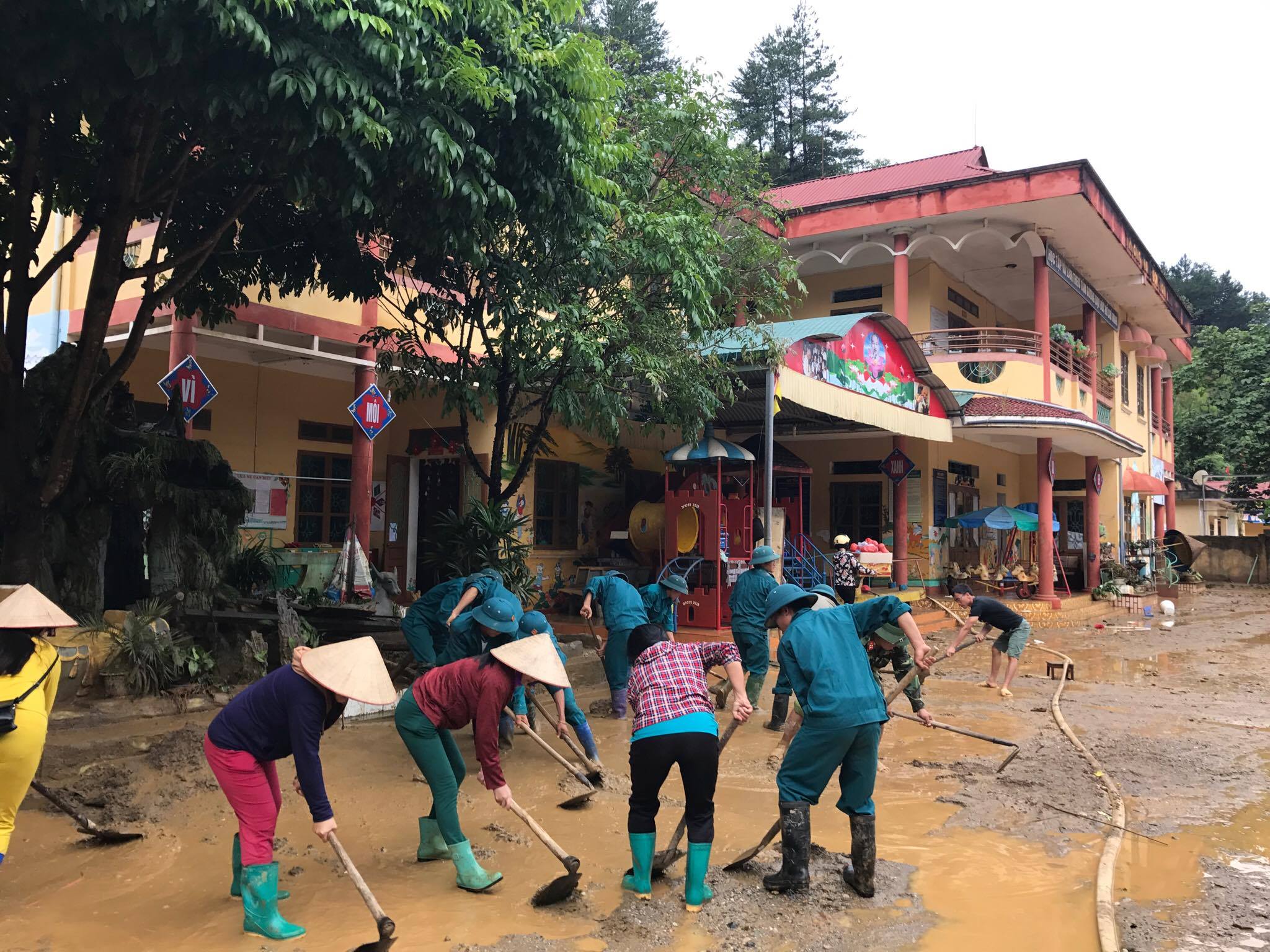 M&ugrave; Cang Chải tan hoang sau lũ qu&eacute;t kinh ho&agrave;ng - Ảnh 9.