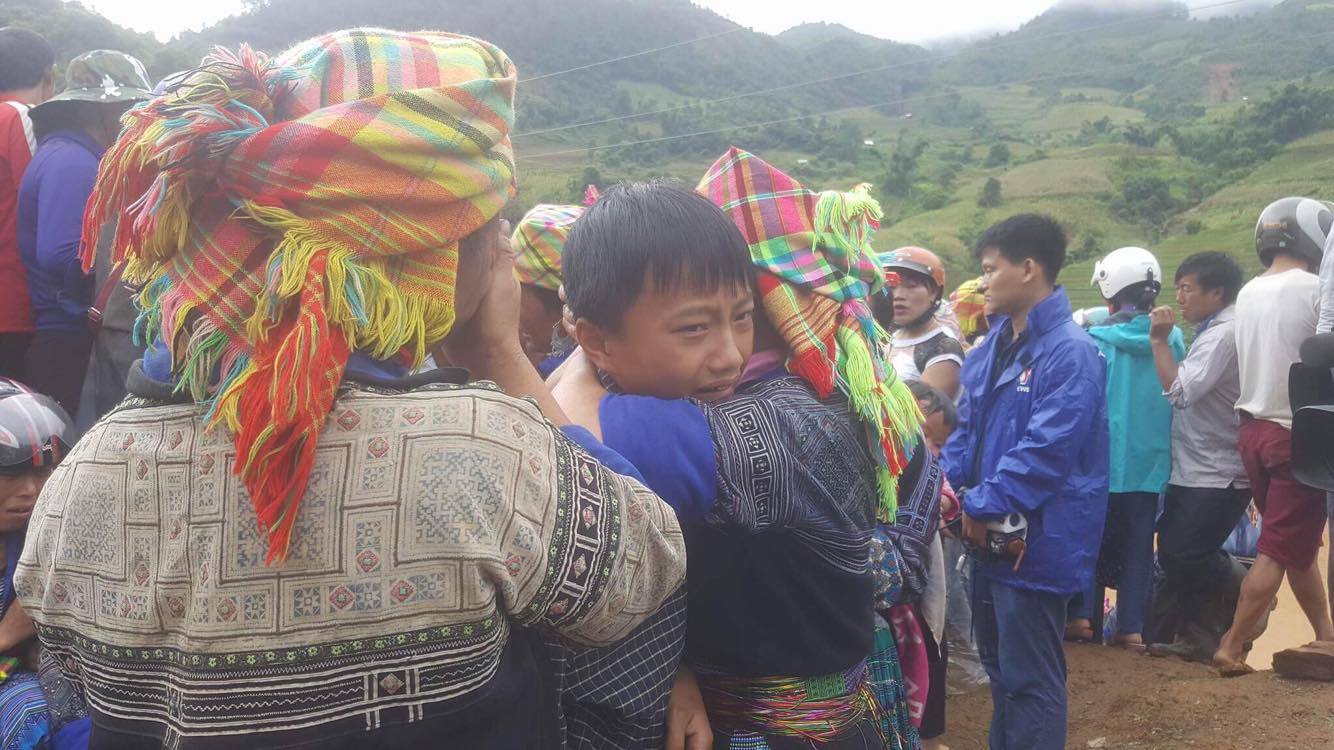 Những ánh mắt ám ảnh ở Mù Cang Chải sau trận đại hồng thủy - Ảnh 9.