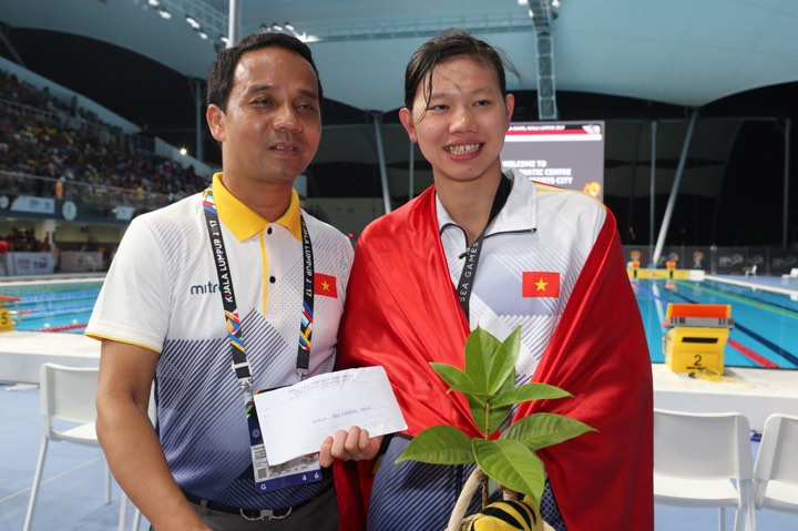 SEA Games 24-8: &Aacute;nh Vi&ecirc;n gi&agrave;nh HCV thứ 5, điền kinh 5 v&agrave;ng - Ảnh 4.