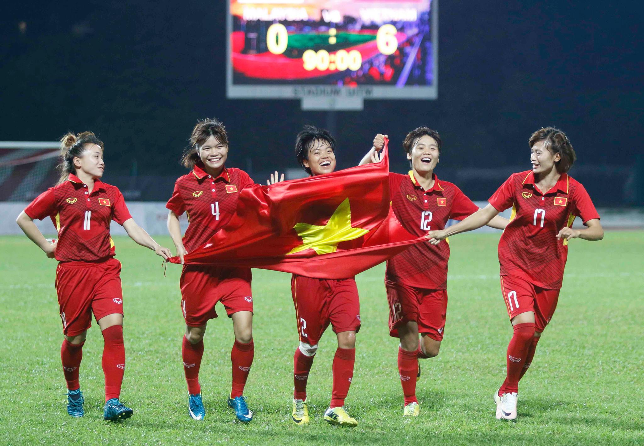 SEA Games 24-8: &Aacute;nh Vi&ecirc;n gi&agrave;nh HCV thứ 5, điền kinh 5 v&agrave;ng - Ảnh 2.