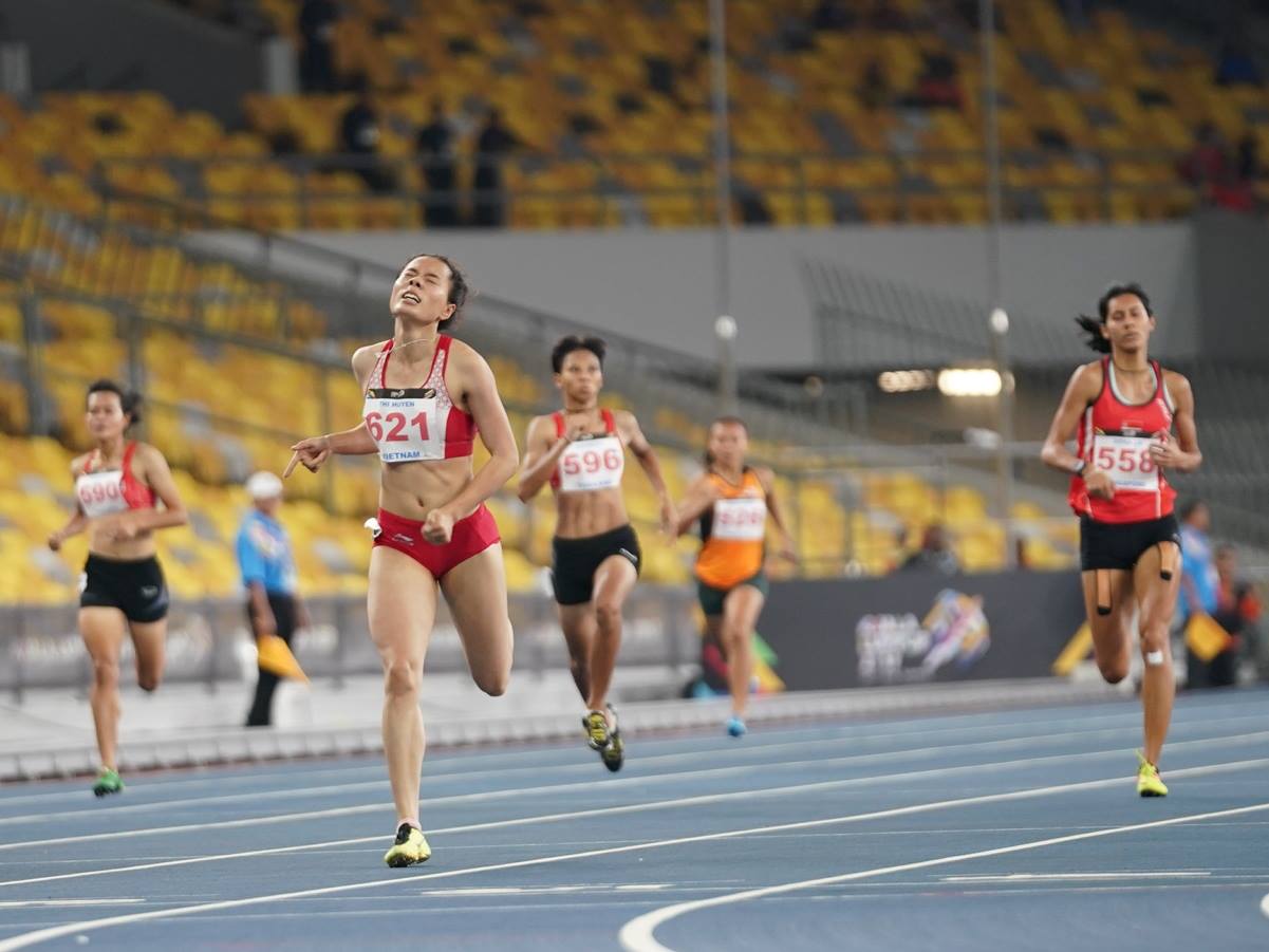SEA Games 24-8: &Aacute;nh Vi&ecirc;n gi&agrave;nh HCV thứ 5, điền kinh 5 v&agrave;ng - Ảnh 10.