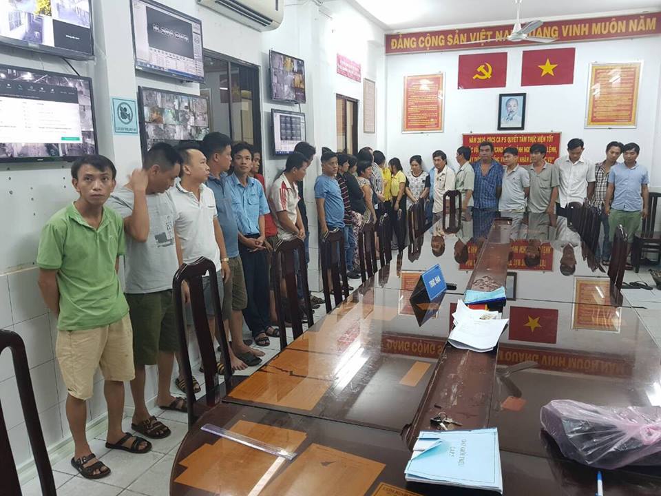 Đột kích tiệm game bắn cá, tạm giữ hàng chục con bạc