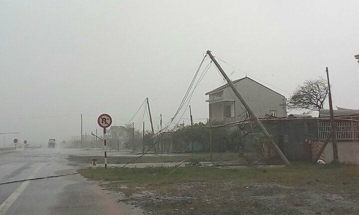 B&atilde;o số 10 quật đổ ăng-ten truyền h&igrave;nh-ph&aacute;t thanh cao 100 m - Ảnh 6.