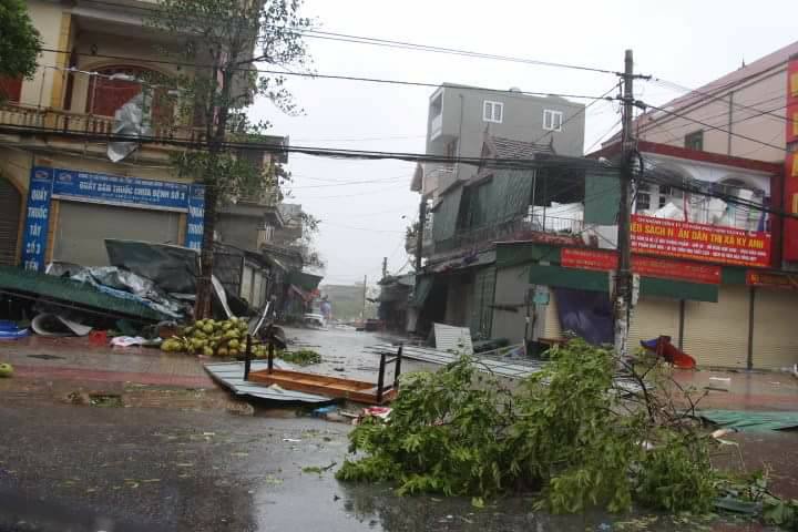 B&atilde;o số 10 quật đổ ăng-ten truyền h&igrave;nh-ph&aacute;t thanh cao 100 m - Ảnh 10.
