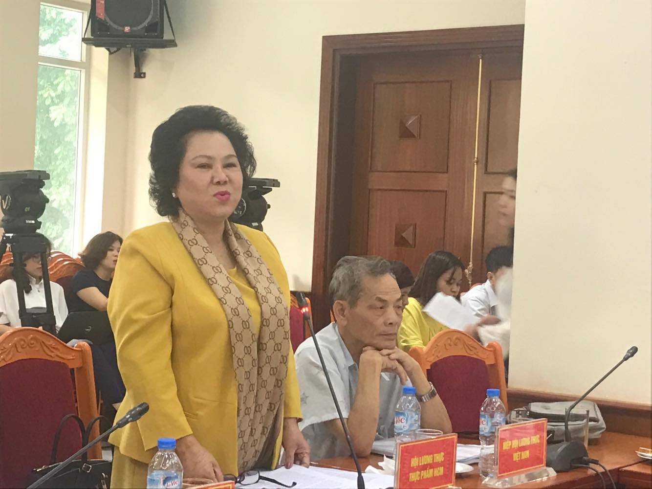 Gặp Tổ công tác của Thủ tướng, doanh nghiệp tố bị Bộ Y tế “hành” - Ảnh 3.