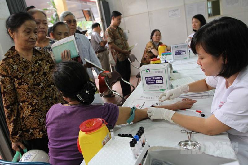 Bệnh viện “bất lực” với bệnh nhân khám bệnh 300 lần trong hơn 1 năm