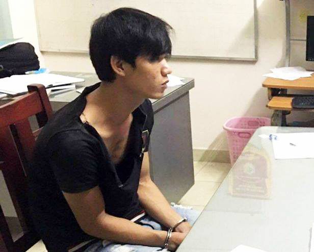 Nam thanh niên có vợ khống chế bạn gái đòi "cùng chết"