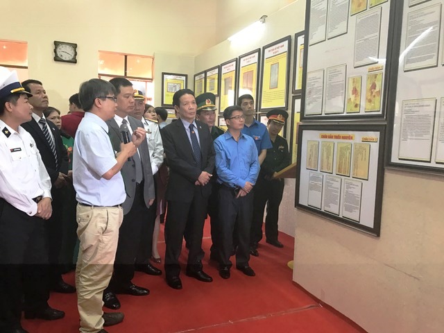 Triển lãm về Hoàng Sa, Trường Sa tại huyện đảo Bạch Long Vỹ