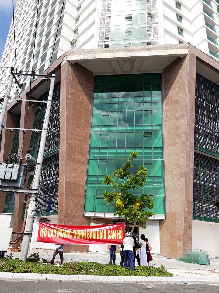 Khách hàng đòi Mường Thanh Khánh Hòa giao căn hộ - Ảnh 1.