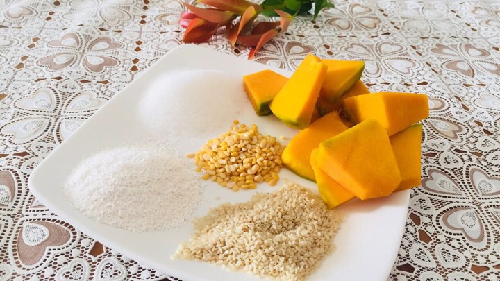 Dẻo bùi với bánh bí đỏ nhân đậu xanh - Ảnh 3.