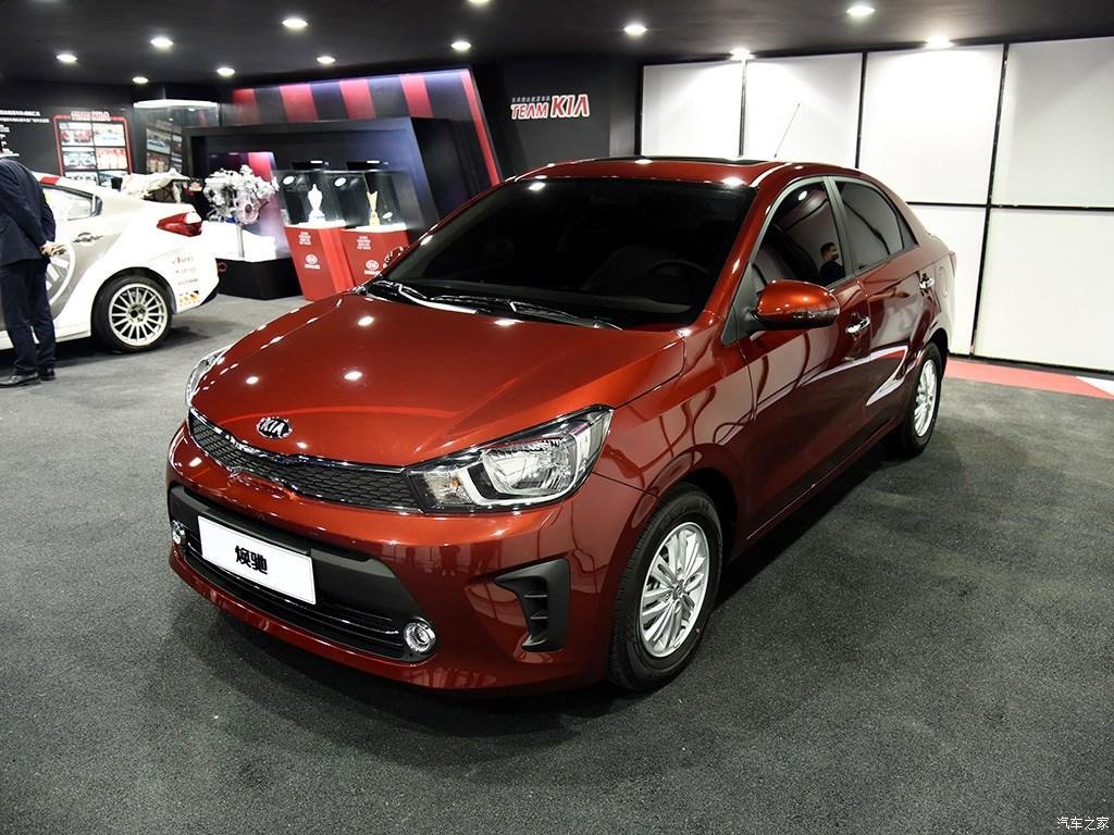 D&acirc;n Việt ph&aacute;t sốt với Kia Pegas 2017 v&igrave; gi&aacute; qu&aacute; rẻ - Ảnh 3.