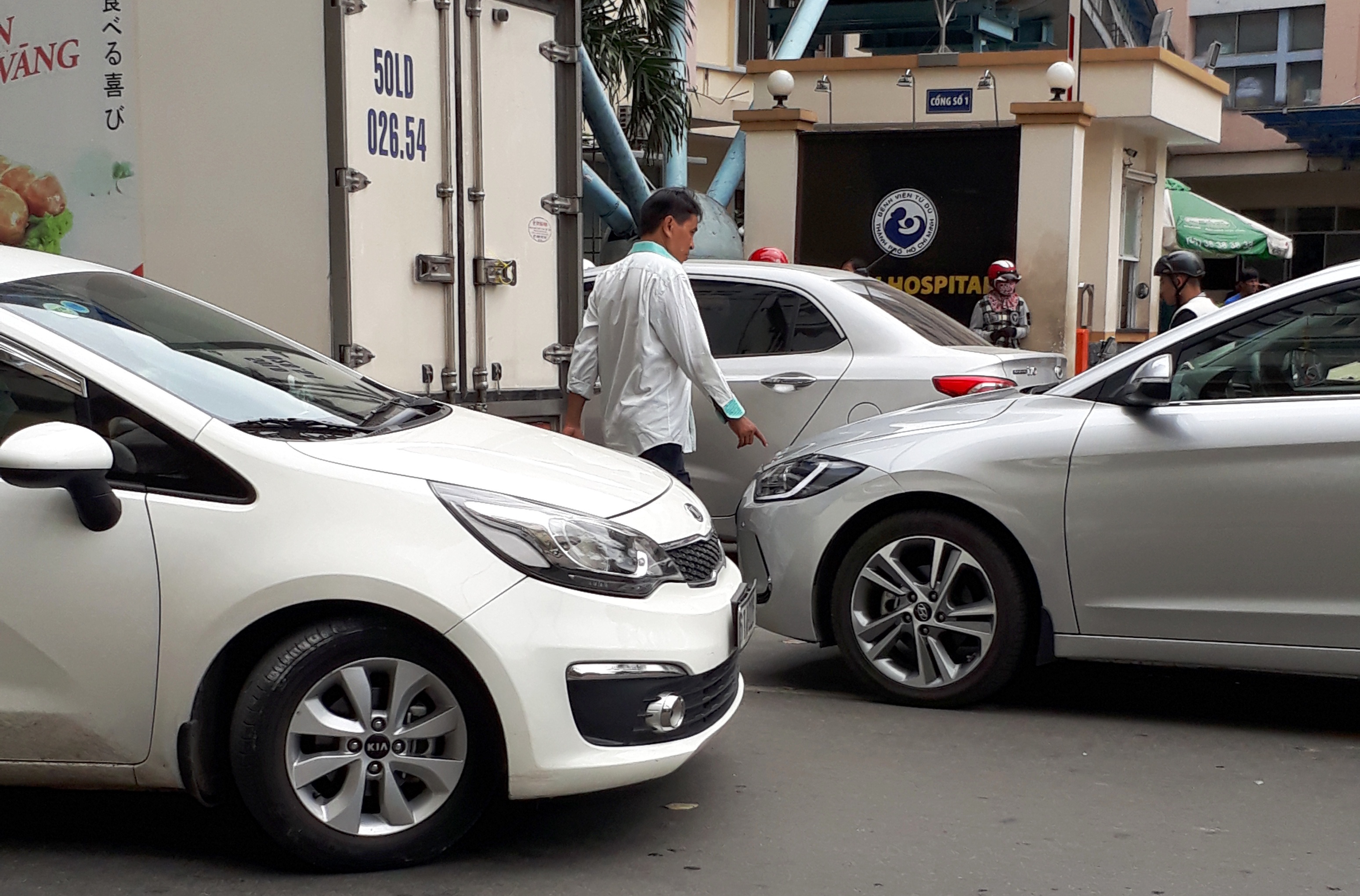 Ch&ecirc; cầu bộ h&agrave;nh v&igrave; lười v&agrave; liều - Ảnh 3.