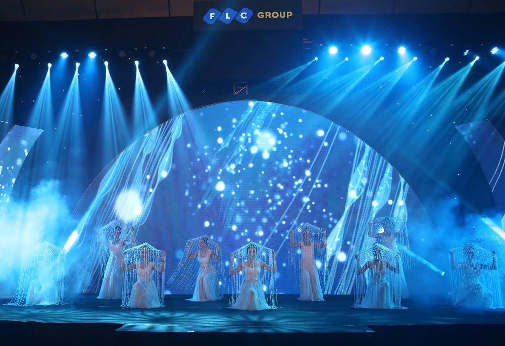 Thu trọn kỳ quan trong tầm nh&igrave;n tại lễ giới thiệu FLC Grand Hotel Hạ Long - Ảnh 3.