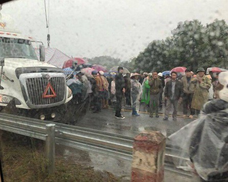 Tai nạn liên hoàn trên cao tốc Nội Bài - Lào Cai, 2 cha con thương vong