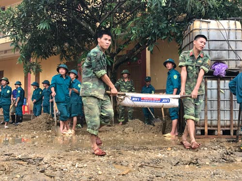 Khẩn trương khắc phục hậu quả lũ dữ