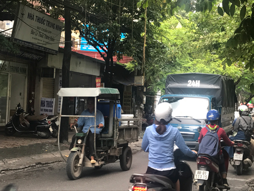 Hà Nội dẹp xe ba, bốn bánh tự chế
