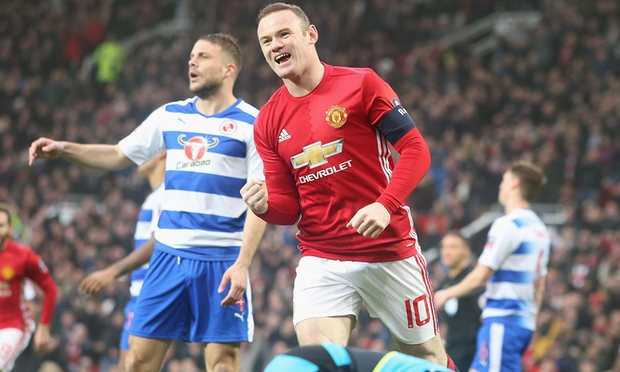 Rooney cân bằng kỷ lục của huyền thoại M.U